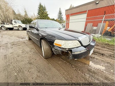 LINCOLN TOWN CAR 2003