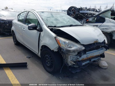 TOYOTA PRIUS C 2016