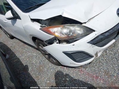 MAZDA 3 2011