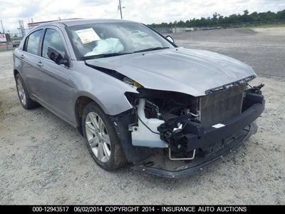 CHRYSLER 200 2013