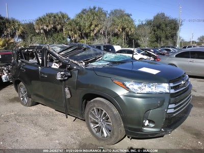 TOYOTA HIGHLANDER 2017