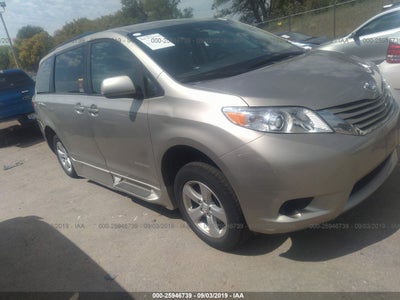 TOYOTA SIENNA 2015
