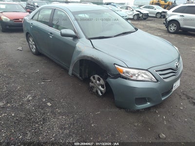 TOYOTA CAMRY 2011