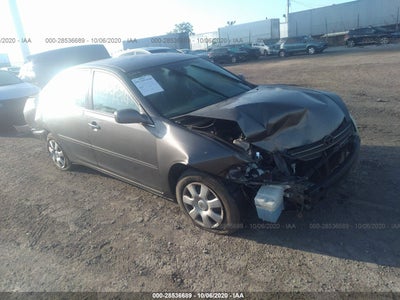 TOYOTA CAMRY 2004