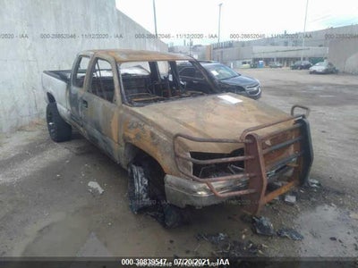 CHEVROLT SILVERADO 2003