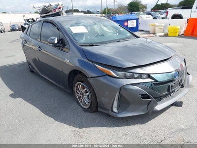 Toyota Prius prime 2017