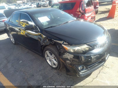 TOYOTA CAMRY 2012