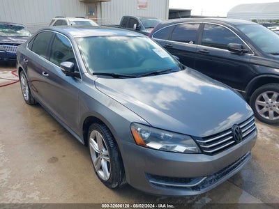 VOLKSWAGEN PASSAT 2014