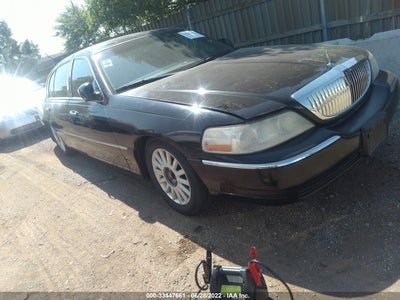 LINCOLN TOWN CAR 2005