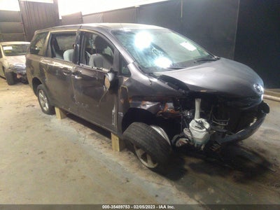 TOYOTA SIENNA 2011