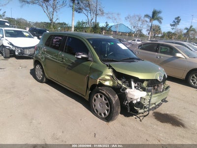 Scion Xd 2009