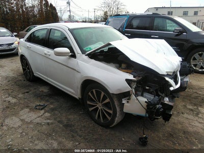 CHRYSLER 200 2013