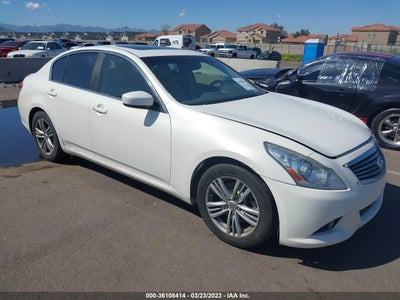 INFINITI JOURNEY 2013