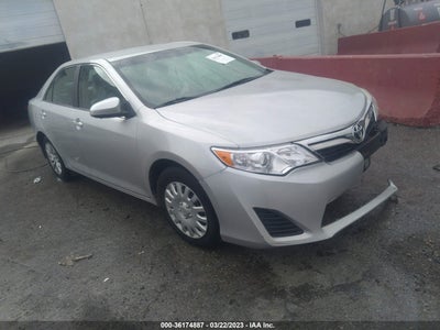 TOYOTA CAMRY 2014