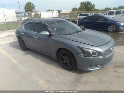 NISSAN MAXIMA 2012