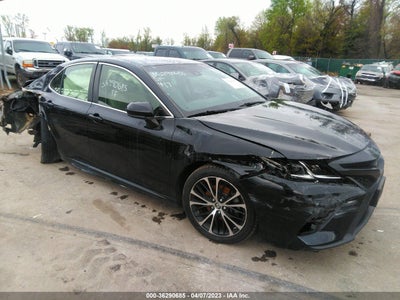 TOYOTA CAMRY 2018