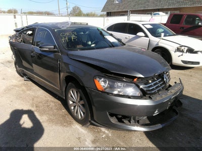 VOLKSWAGEN PASSAT 2013