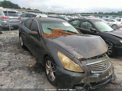 INFINITI JOURNEY 2012