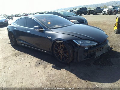 TESLA MODEL S 2015