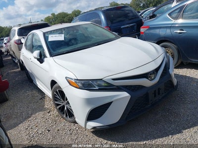 TOYOTA CAMRY 2020