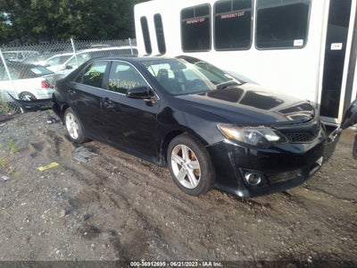 TOYOTA CAMRY 2014