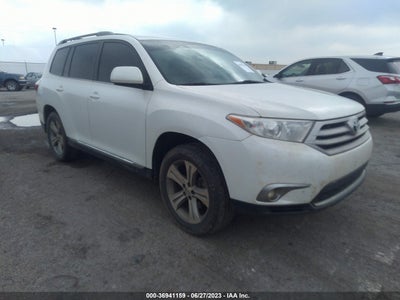 TOYOTA HIGHLANDER 2011