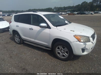 TOYOTA RAV4 2011