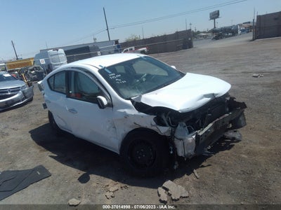 NISSAN VERSA 2013