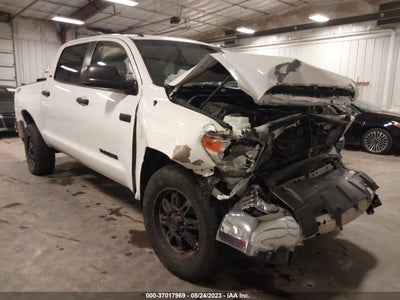 TOYOTA TUNDRA 2017