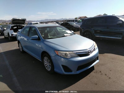 TOYOTA CAMRY 2013