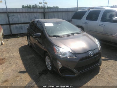 TOYOTA PRIUS C 2017
