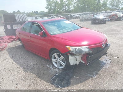 TOYOTA CAMRY 2014