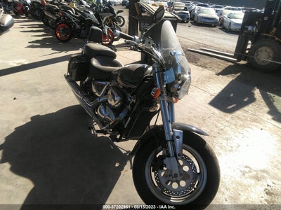 SUZUKI VZ800 2002