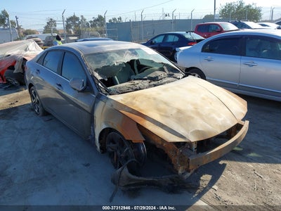 HYUNDAI ELANTRA 2023