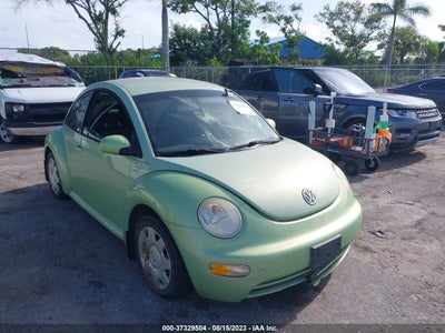 VOLKSWAGEN NEW BEETLE 2002
