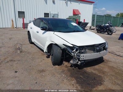 NISSAN MAXIMA 2016