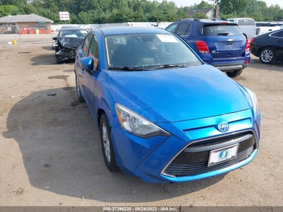 Scion Ia 2016