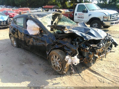 Mazda 3 2015
