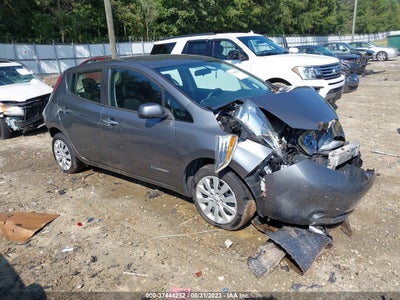 NISSAN LEAF 2015