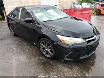 TOYOTA CAMRY 2016