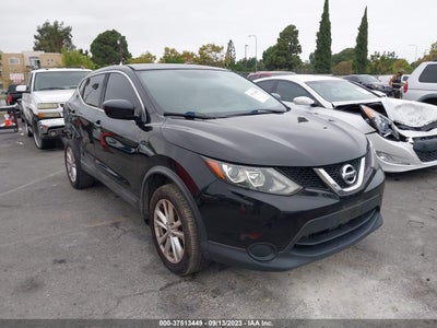 NISSAN ROGUE SPORT 2017