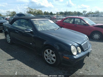 MERCEDES-BENZ CLK-CLASS 2002