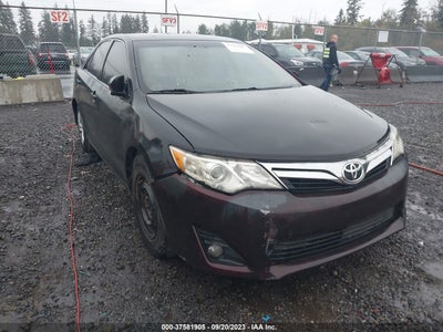 TOYOTA CAMRY 2012