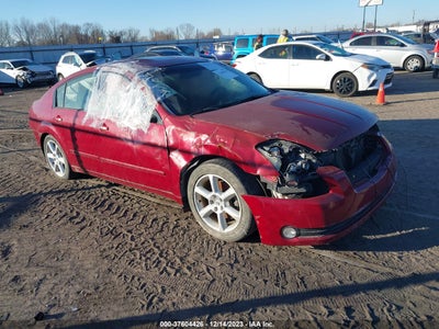 NISSAN MAXIMA 2004