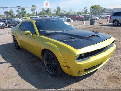 DODGE CHALLENGER 2016