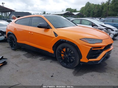 LAMBORGHINI URUS 2021