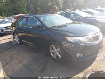 TOYOTA CAMRY 2014