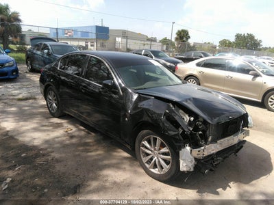 INFINITI Q40 2015