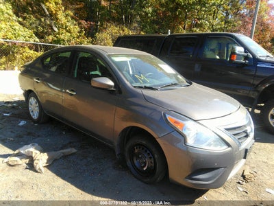 NISSAN VERSA 2016