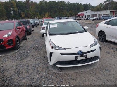 TOYOTA PRIUS 2021